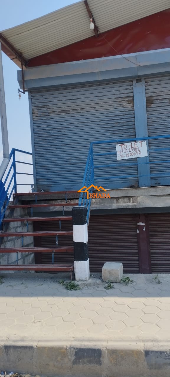 Shop/showroom space for rent in green hill city, imadol